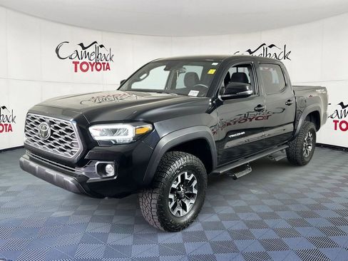 Used 2022 Toyota Tacoma TRD Off-Road RWD image 2