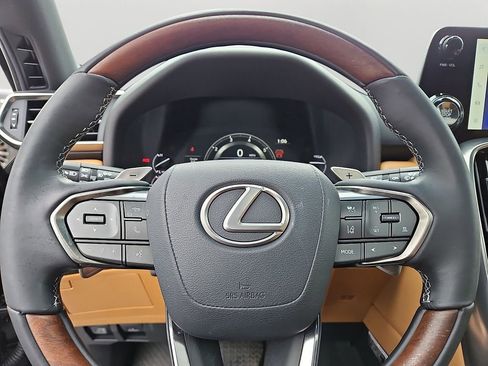 Used 2024 Lexus LX 600 4WD w/ Appearance Package image 20