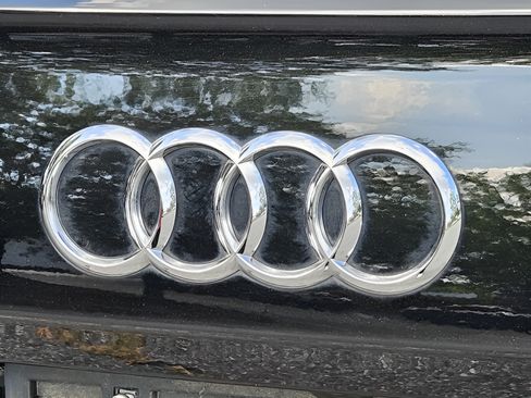 Used 2019 Audi Q5 2.0T Premium AWD/4WD image 30