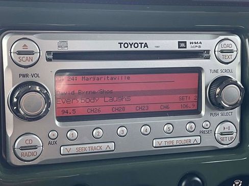 Used 2014 Toyota FJ Cruiser 4WD w/ Upgrade Package image 27