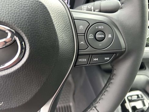 New 2026 Toyota Corolla SE FWD image 19