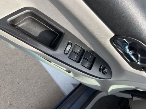 Used 2006 Chevrolet Impala LT FWD image 11