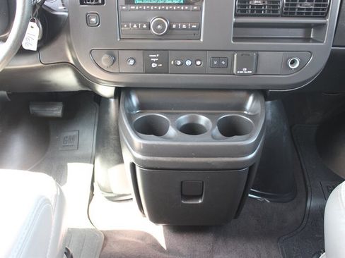 Used 2025 Chevrolet Express 3500 LT w/ LT Preferred Equipment Group RWD image 21