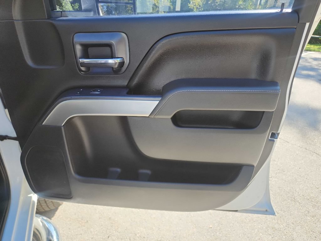 Used 2015 Chevrolet Silverado 3500 LT w/ LT Convenience Package AWD/4WD image 37