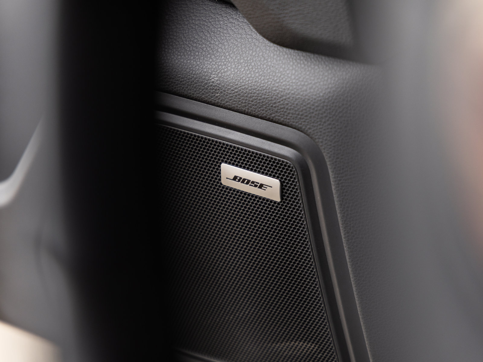 Used 2022 Porsche Macan S AWD/4WD image 19