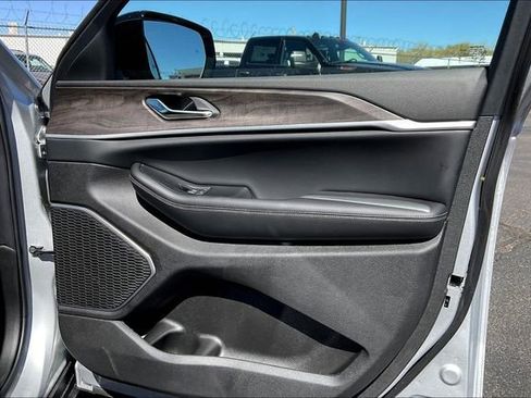 New 2026 Jeep Grand Cherokee Limited AWD/4WD image 31