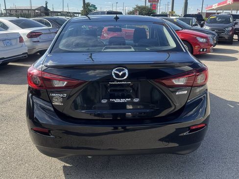 Used 2016 MAZDA MAZDA3 i Touring w/ Popular Equipment Package FWD image 6
