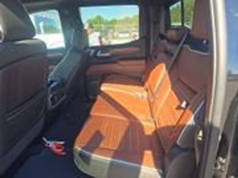 Used 2024 GMC Sierra 1500 Denali Ultimate AWD/4WD image 4