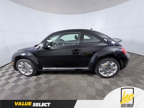Used 2013 Volkswagen Beetle Turbo FWD image 11