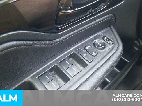 Used 2024 Honda Odyssey Touring image 17