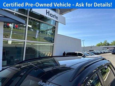 Used 2025 Volkswagen Taos SE AWD/4WD image 29