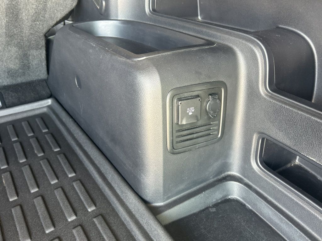 Used 2015 Toyota 4Runner SR5 AWD/4WD image 9