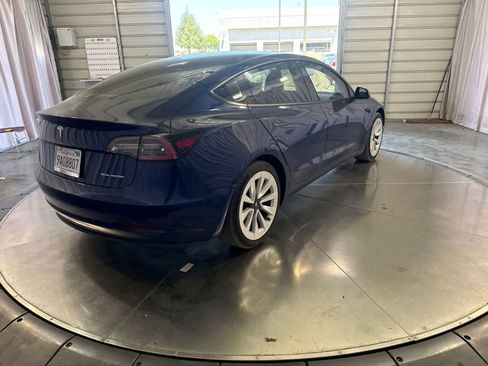Used 2022 Tesla Model 3 Long Range AWD/4WD image 5