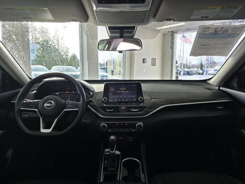 Used 2023 Nissan Altima 2.5 SV image 35