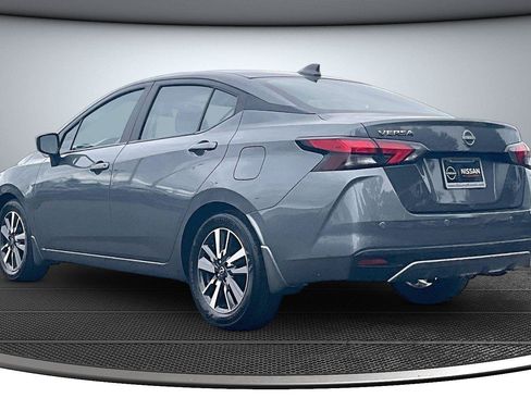 Used 2025 Nissan Versa SV w/ Trunk Package FWD image 5