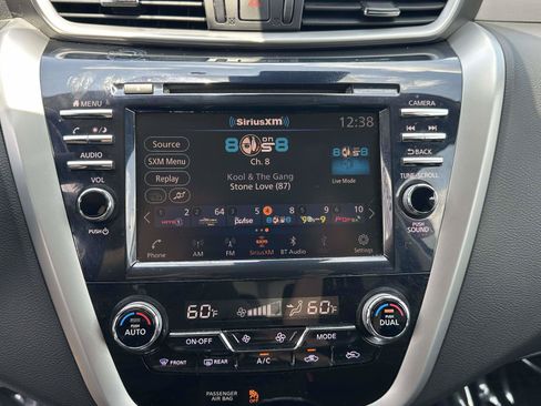 Used 2020 Nissan Murano SV AWD/4WD image 10