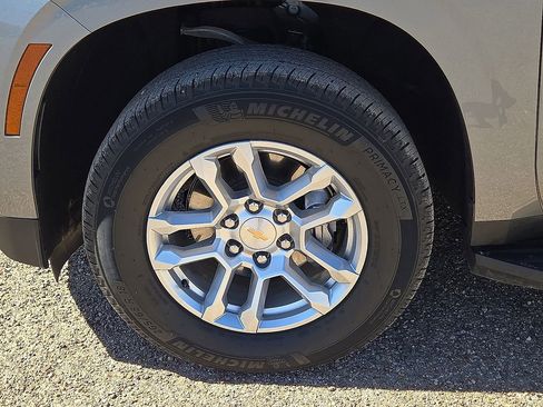 Used 2026 Chevrolet Tahoe LT RWD image 11