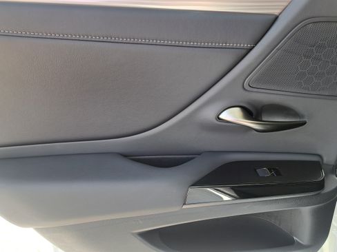 Used 2023 Lexus ES 350 F Sport w/ Accessory Package (Z1) FWD image 13