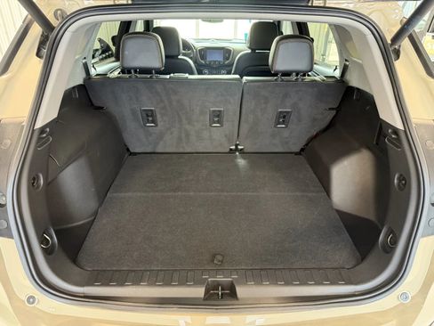 Used 2022 GMC Terrain AT4 w/ Infotainment Package II AWD/4WD image 18