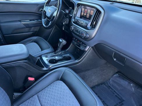 Used 2015 Chevrolet Colorado Z71 image 18