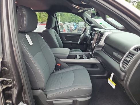New 2026 RAM 2500 Big Horn AWD/4WD image 16