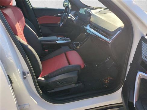 Certified 2025 BMW X1 xDrive28i w/ Technology Package image 22
