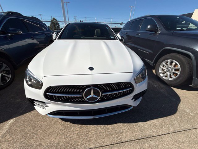 Used 2021 Mercedes-Benz E 350 Sedan image 3