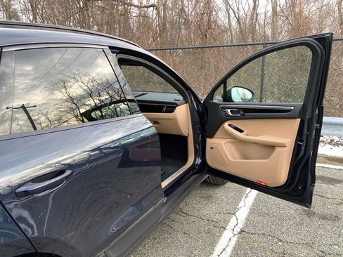 Used 2019 Porsche Macan S image 14