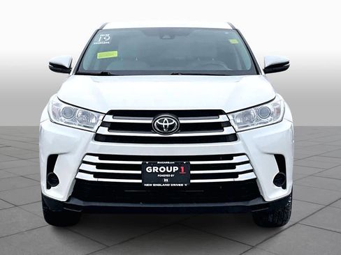 Used 2018 Toyota Highlander LE w/ Carpet Mat Package (TMS) image 5