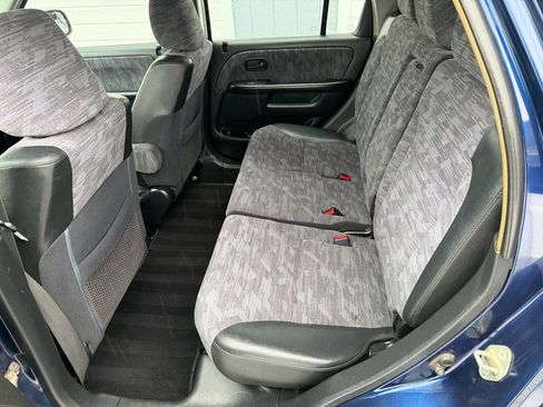 Used 2003 Honda CR-V LX image 9