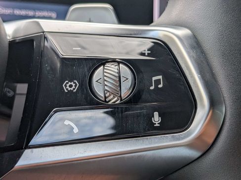 Used 2024 BMW 760i xDrive w/ Executive Package AWD/4WD image 24