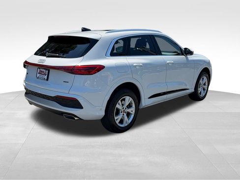 Used 2025 Audi Q5 Premium w/ Convenience Package AWD/4WD image 9