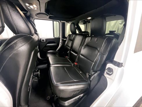 Used 2021 Jeep Wrangler Unlimited Rubicon 4xe w/ Steel Bumper Group image 15