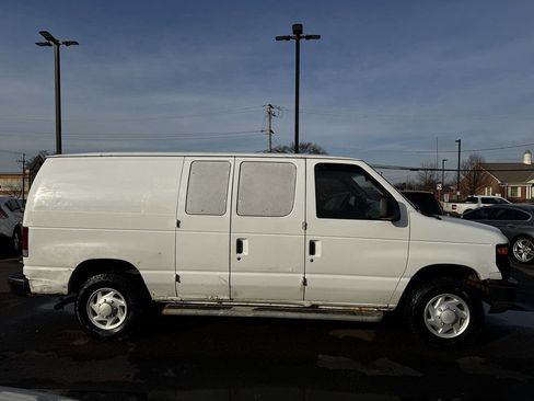 Used 2008 Ford E-250 and Econoline 250 image 4