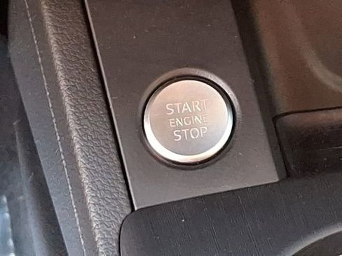 Used 2018 Audi A4 2.0T Ultra Premium w/ Convenience Package image 28