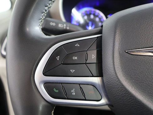 Used 2023 Chrysler Voyager LX image 39