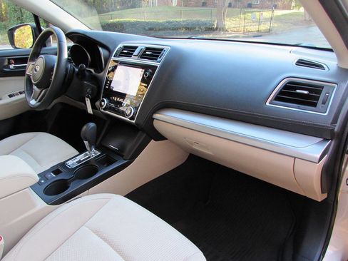 Used 2019 Subaru Outback 2.5i Premium w/ Popular Package #2 image 38