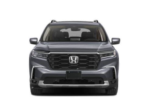 Used 2024 Honda Pilot Touring image 7