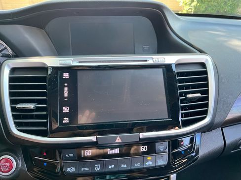 Used 2016 Honda Accord EX-L image 25