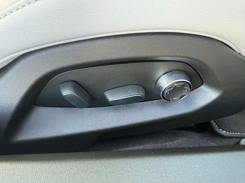 Used 2024 Chevrolet Corvette Z06 w/ Stealth Interior Trim Package image 17