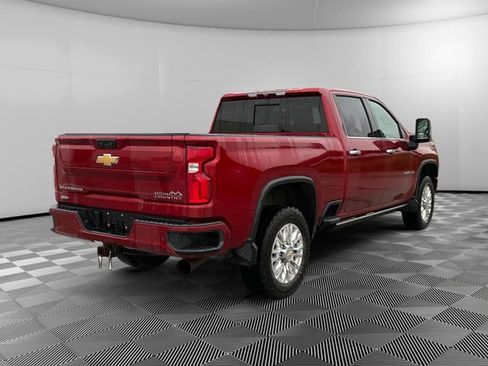Used 2022 Chevrolet Silverado 2500 High Country w/ Safety Package II AWD/4WD image 5