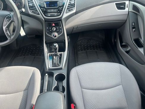 Used 2016 Hyundai Elantra SE FWD image 16