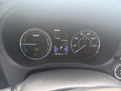 Used 2020 Mitsubishi Outlander SEL AWD/4WD image 23