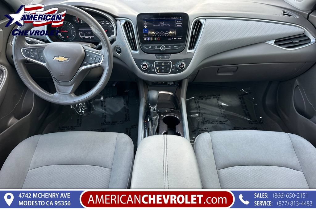 Used 2025 Chevrolet Malibu LT FWD image 17