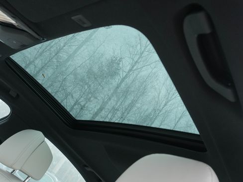 Certified 2023 BMW 540i w/ Dynamic Handling Package image 14