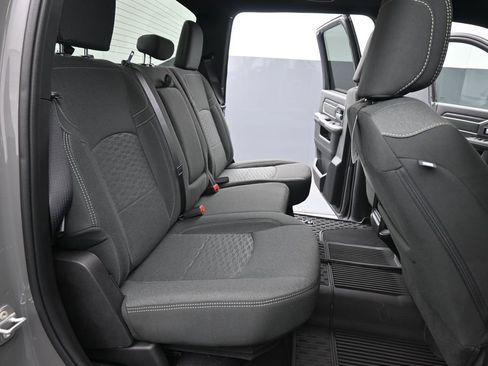 New 2026 RAM 2500 Big Horn AWD/4WD image 12