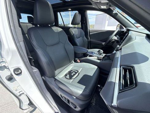Certified 2025 Lexus TX 350 AWD w/ Technology Package image 27