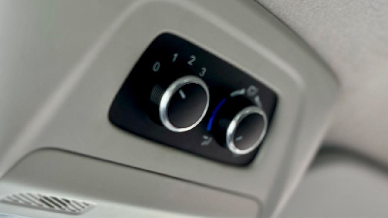 Used 2021 Ford Transit 150 XL RWD image 19