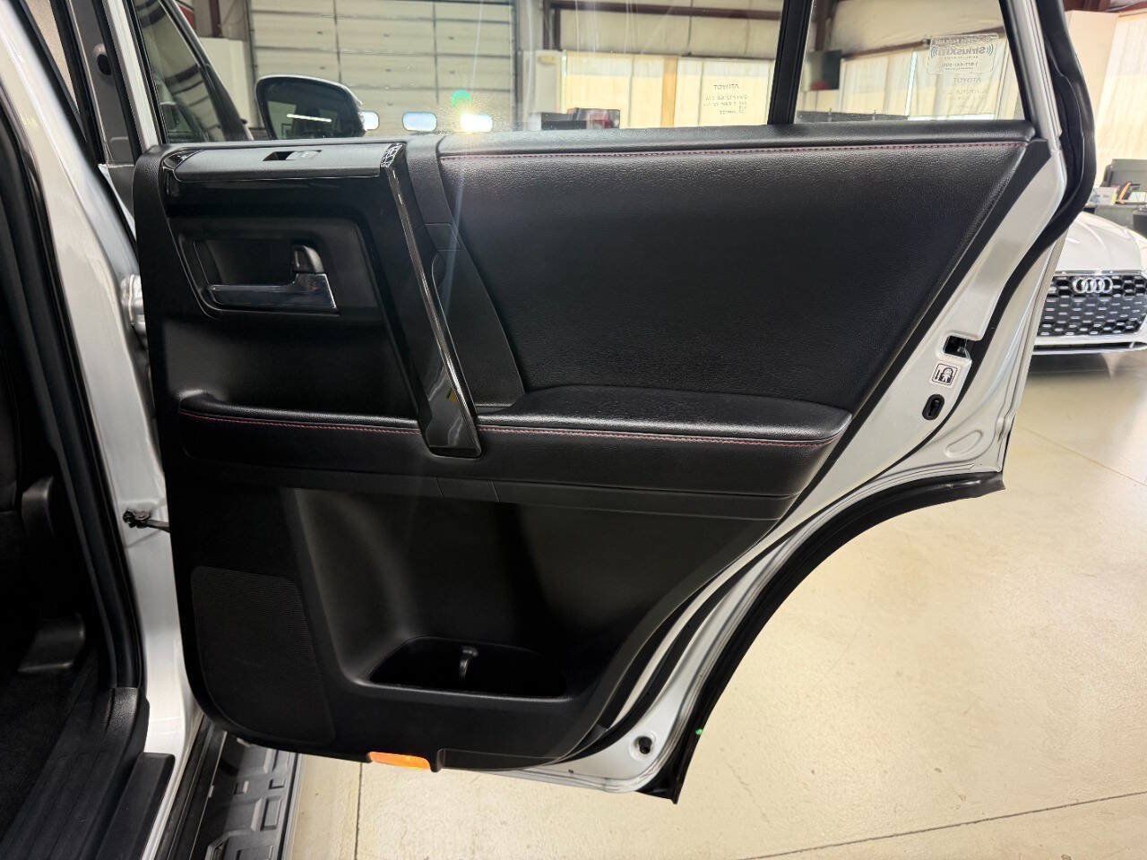 Used 2016 Toyota 4Runner Trail Premium AWD/4WD image 14
