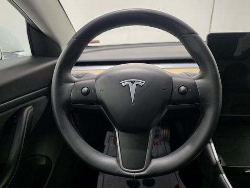 Used 2020 Tesla Model 3 Long Range image 4
